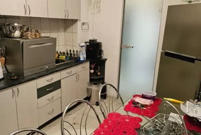 Apartament cu 3 camere decomandat, mobilat în Astra