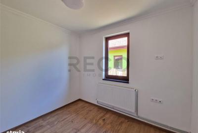 Casă cu 3 camere cu Teren 350 Mp în Borș - 15