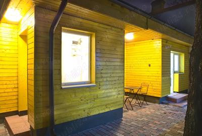 Inchiriez casa la curte sect.5 - 1