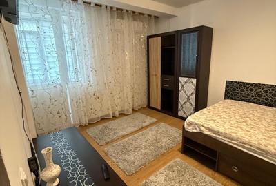 Garsoniera dec la 1 minut de metrou Dimitrie Leonida, loc parcare, libera - 6