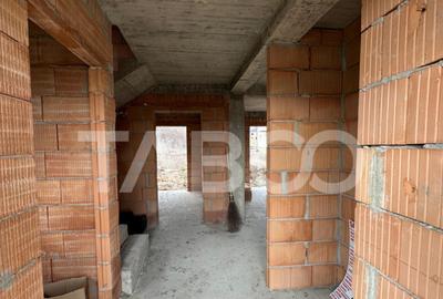 Casa individuala 5 camere curte 500 mp 127 mpu de vanzare Se - 10