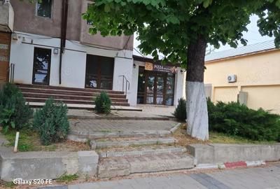 Spațiu comercial, de 110 mp, în Central - 9