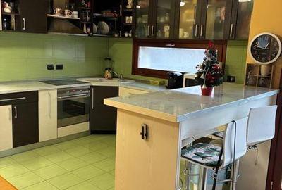 Apartament cu 3 camere în Central - 2