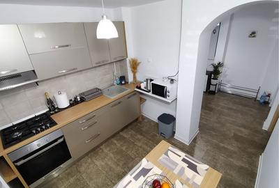 Apartament cu 2 camere decomandat în Central - 2