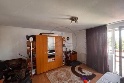 Casa parter + etaj, pozitie deosebita zona Centrala - 2