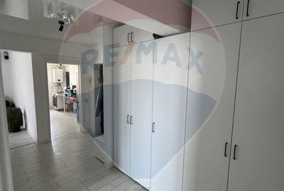 Apartament cu 3 camere de vânzare, 2 bai Complex Pollux - 10