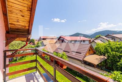 Pensiune de vanzare Rasnov, 10 camere, aproape de Cetatea Rasnov ,Comision 0%