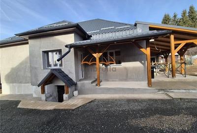 Casa de vanzare in Belis, in centru. - 1