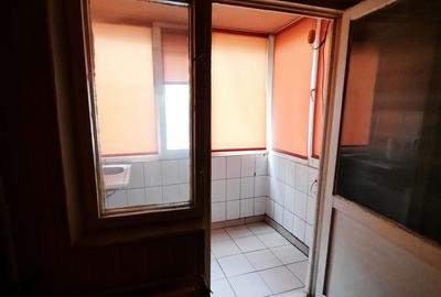 Apartament cu 4 camere decomandat în Olteniței - 6