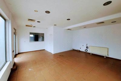 Spațiu comercial, de 18 mp, în Sântuhalm - 2