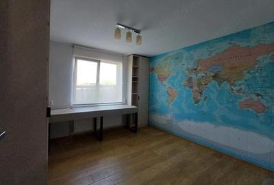 Casă cu Teren 375 Mp în Central - 2