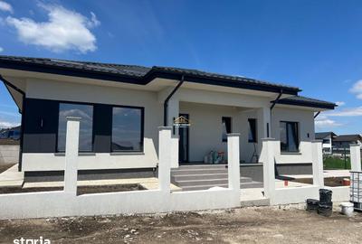 Casă cu 4 camere cu Teren 450 Mp în Rediu