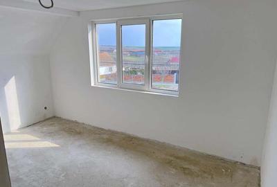 Casă cu 5 camere cu Canalizare în Ianova - 3