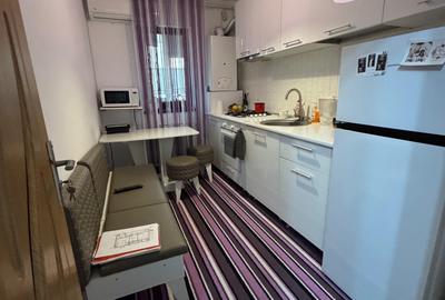 Apartament cu 2 camere decomandat, mobilat în Metalurgiei