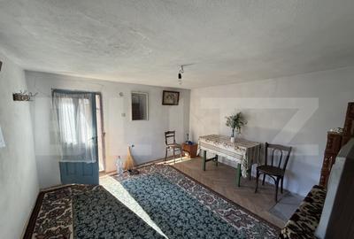 Casa de vanzare, 61 mp,Aninoasa - 2
