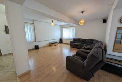 Casă cu 4 camere cu Teren 800 Mp în Central - 1