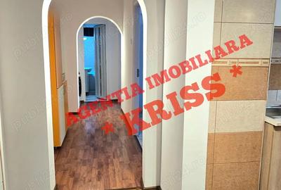 Apartament cu 3 camere decomandat în Nord - 1