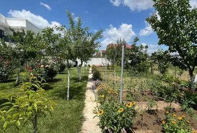 Casă cu Teren 1128 Mp în Popoveni - 2