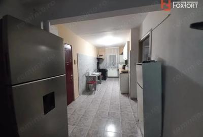 Apartament cu 3 camere decomandat în Lipovei - 3