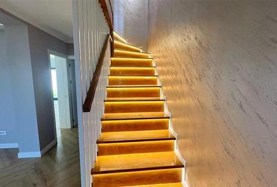 Casa tip duplex cu panorama superba asupra lacului Rediu - 8