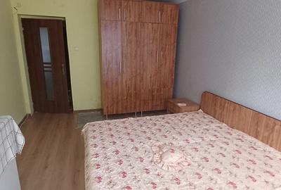 Apartament cu 3 camere decomandat în Central - 1