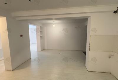 Apartament cu 3 camere decomandat în Apărătorii Patriei - 19