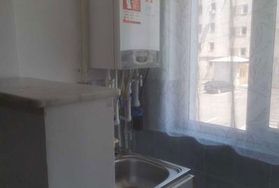 Apartament cu 2 camere decomandat în 5 Călărasi - 6