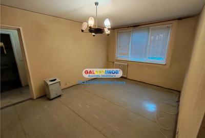 Apartament 3 camere etaj 3/4 - Metrou 1 Decembrie - Titan