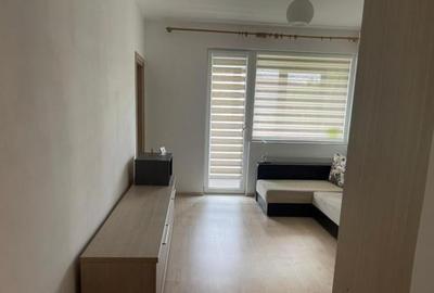 Garsonieră în Apărătorii Patriei