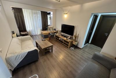 Apartament cu 2 camere semidecomandat, mobilat în Tomis II