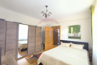 Casă cu 6 camere cu Garaj în Bună Ziua - 17