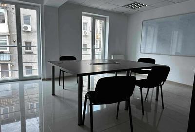 Spațiu comercial, de 300 mp, în Central - 1