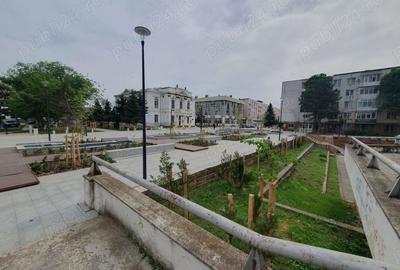 Spațiu comercial, de 500 mp, în Ultracentral - 3
