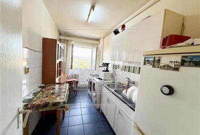 Apartament de vanzare in Sibiu - 3 camere, decomandat - Vasile Aaron - 10