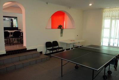 Casă cu 9 camere în Valea Mare - 8
