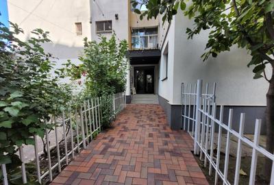 Apartament 2 camere, decomandat, semicentral, Targu-Jiu - 1