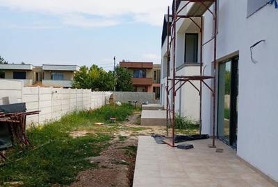 Vila Tunari str. Paris, 5 camere, curte 300  mp, 400 mp construiti - 28