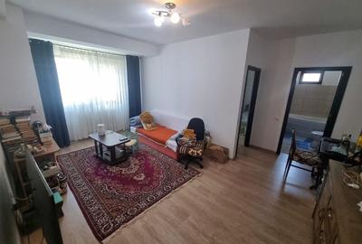 Inel 2 dezrobirii-apartament 2 camere 55 mp parter cu balcon
