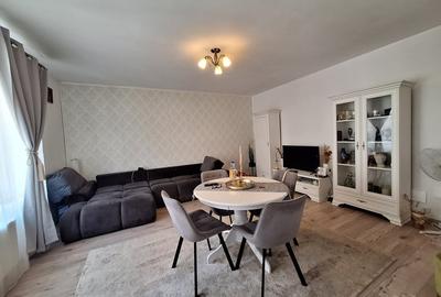 Apartament cu 2 camere, 57 mp, balcon, zona Razoare - 1