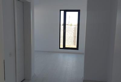 Casa individuala,la 4-5 minute de mers,pana in bulevard. - 20
