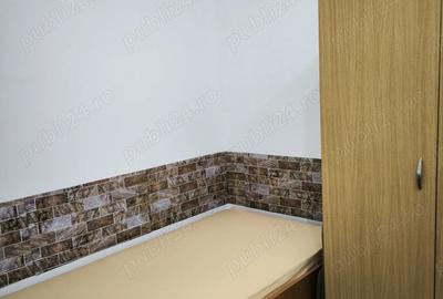 Inchiriez garsoniera la parter intr-un bloc din cartier Gruia - 7