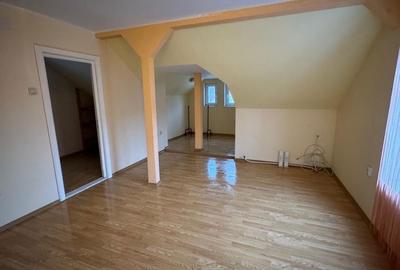 Casă cu 4 camere cu Teren 330 Mp în Beba Veche - 2