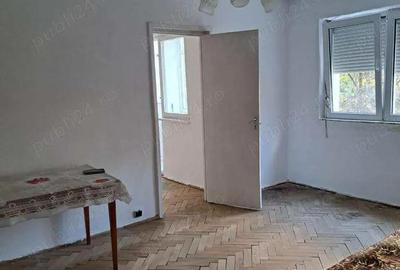 Apartament 2 camere de vanzare , M15 , Oituz , et. 1 , 39.900 euro neg - 1