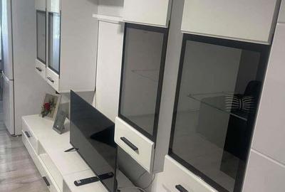 Garsoniera superba, pretabila pentru un cuplu sau o persoana. Langa Sala Palatului - 2