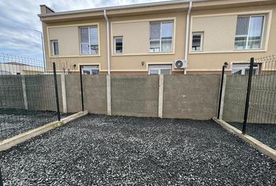 Casă cu 3 camere cu Teren 20 Mp în Moșnița Nouă