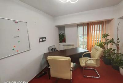 Apartament cu 5 camere în Unirii - 9