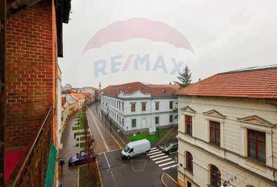 Apartament cu 5 camere decomandat, mobilat în Ultracentral - 12