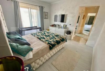 Casă cu 4 camere cu Teren 681 Mp în Șag - 18