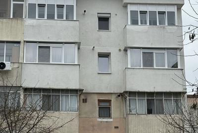 Apartament cu 4 camere decomandat în Central - 3