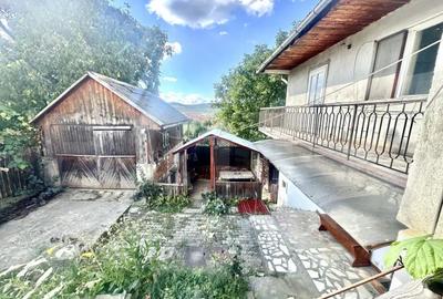Casă cu 5 camere cu Garaj în Central - 4